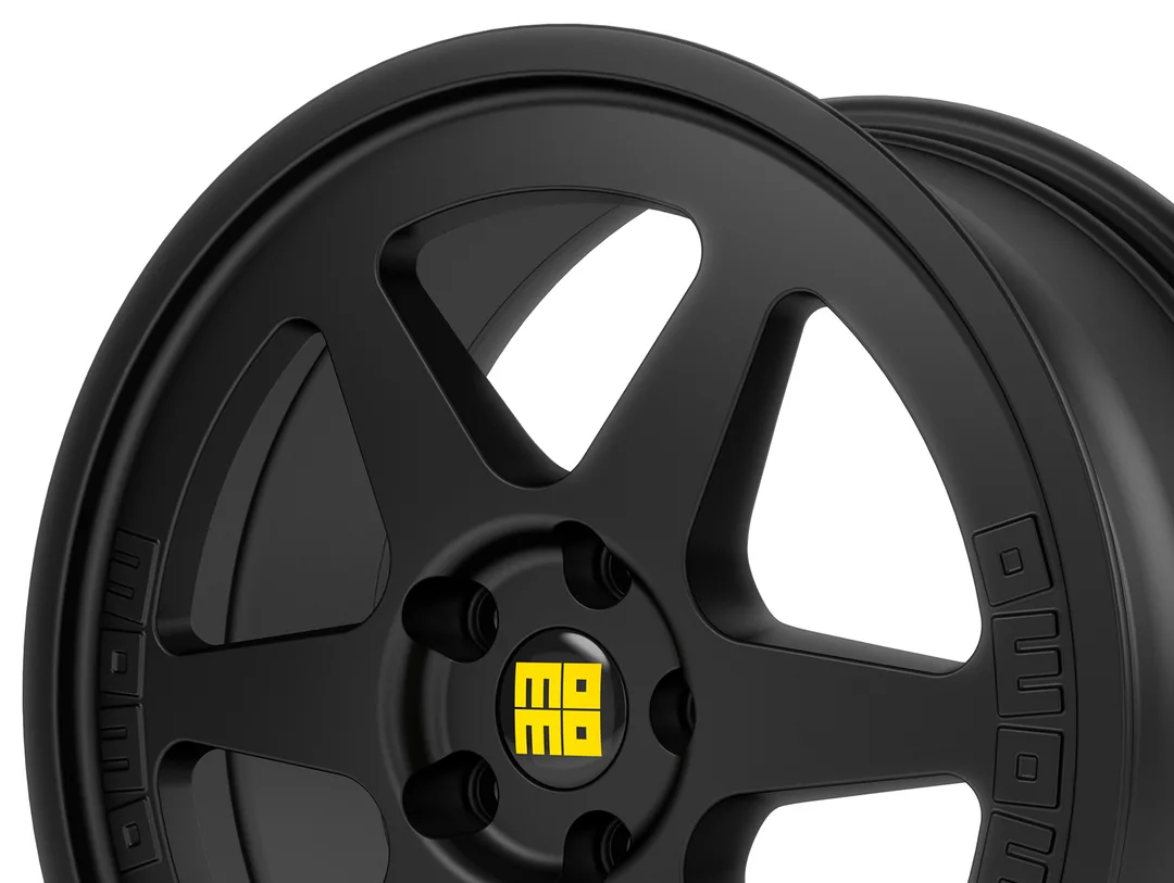 Momo HERITAGE 6